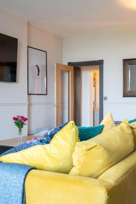 Stylish Beachfront Bolthole With Stunning Sea Views And Luxury Touches Herne Bay Extérieur photo
