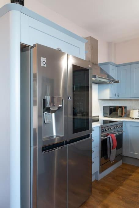 Stylish Beachfront Bolthole With Stunning Sea Views And Luxury Touches Herne Bay Extérieur photo