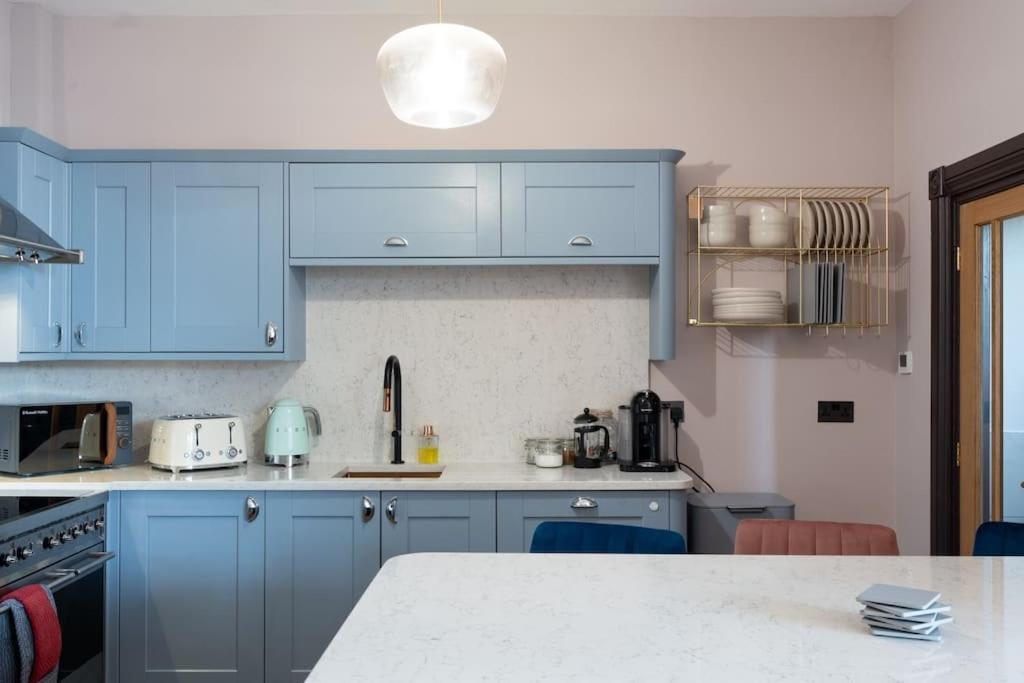 Stylish Beachfront Bolthole With Stunning Sea Views And Luxury Touches Herne Bay Extérieur photo