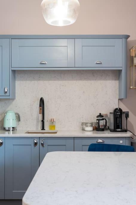 Stylish Beachfront Bolthole With Stunning Sea Views And Luxury Touches Herne Bay Extérieur photo