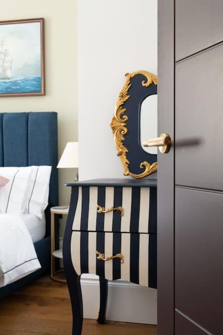 Stylish Beachfront Bolthole With Stunning Sea Views And Luxury Touches Herne Bay Extérieur photo