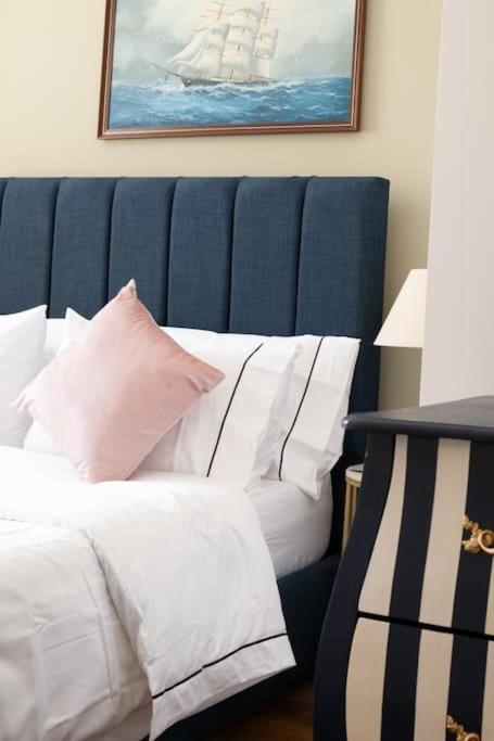 Stylish Beachfront Bolthole With Stunning Sea Views And Luxury Touches Herne Bay Extérieur photo
